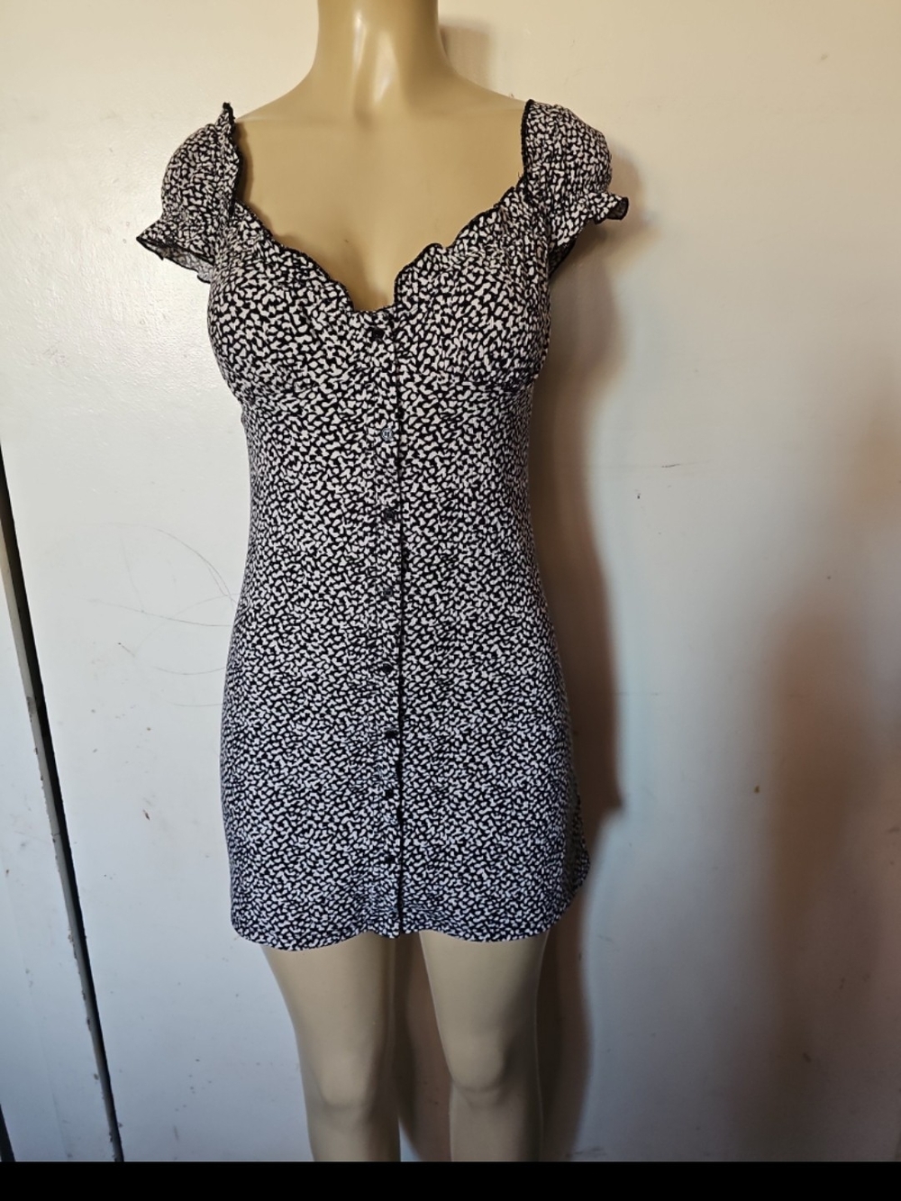 bp Black and White Ditsy Floral Button-Front Mini Dress